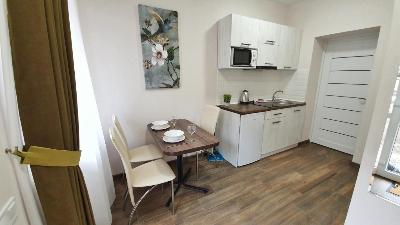 Demar Apart Fresh Lviv Buitenkant foto